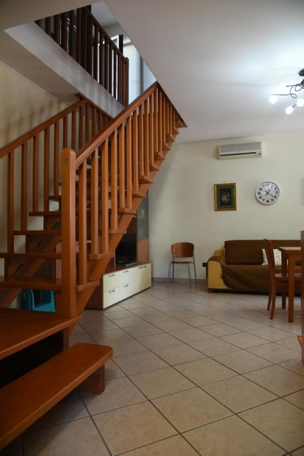 VILLA MAMITAS - Terrazza panoramica - box privato - servizio spiaggia Siponto Esterno foto