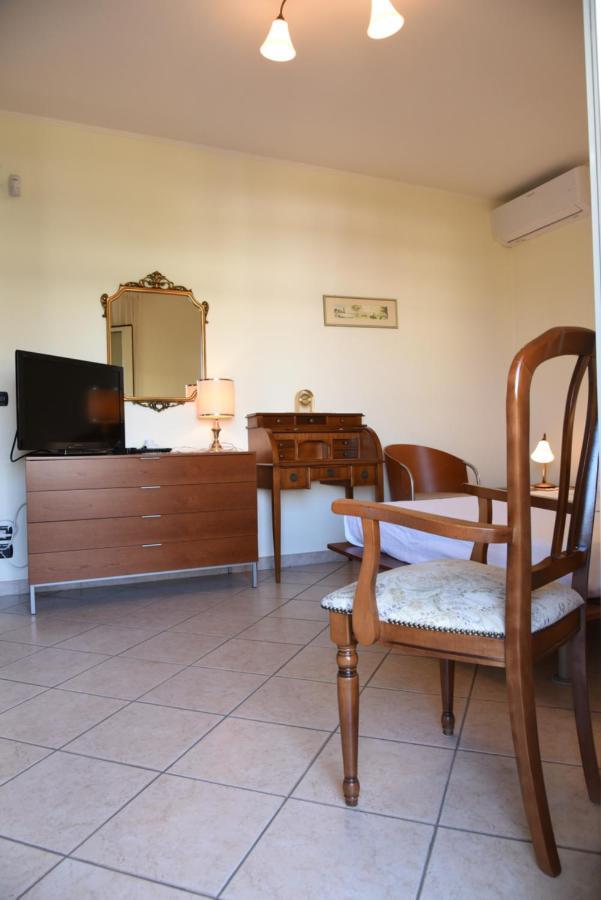 VILLA MAMITAS - Terrazza panoramica - box privato - servizio spiaggia Siponto Esterno foto