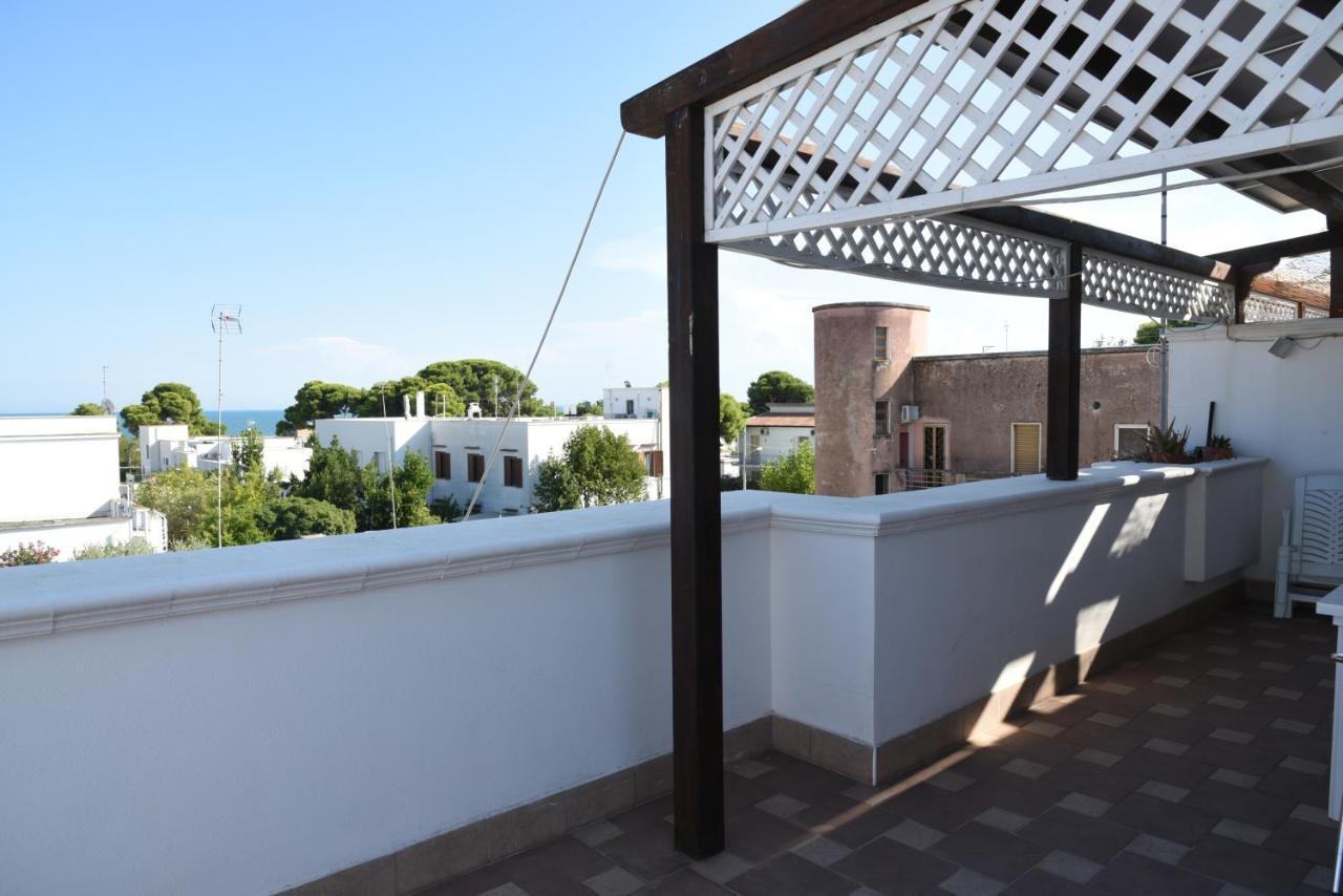 VILLA MAMITAS - Terrazza panoramica - box privato - servizio spiaggia Siponto Esterno foto