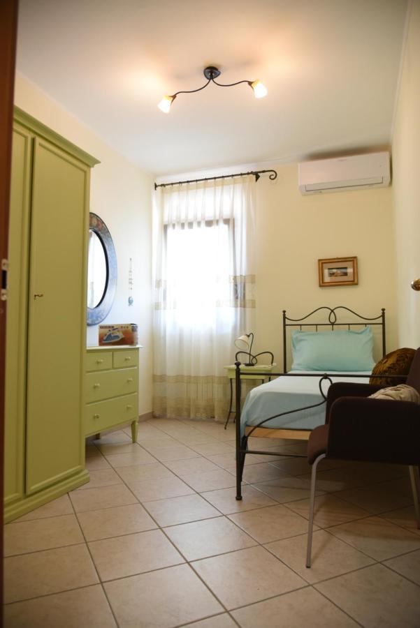 VILLA MAMITAS - Terrazza panoramica - box privato - servizio spiaggia Siponto Esterno foto