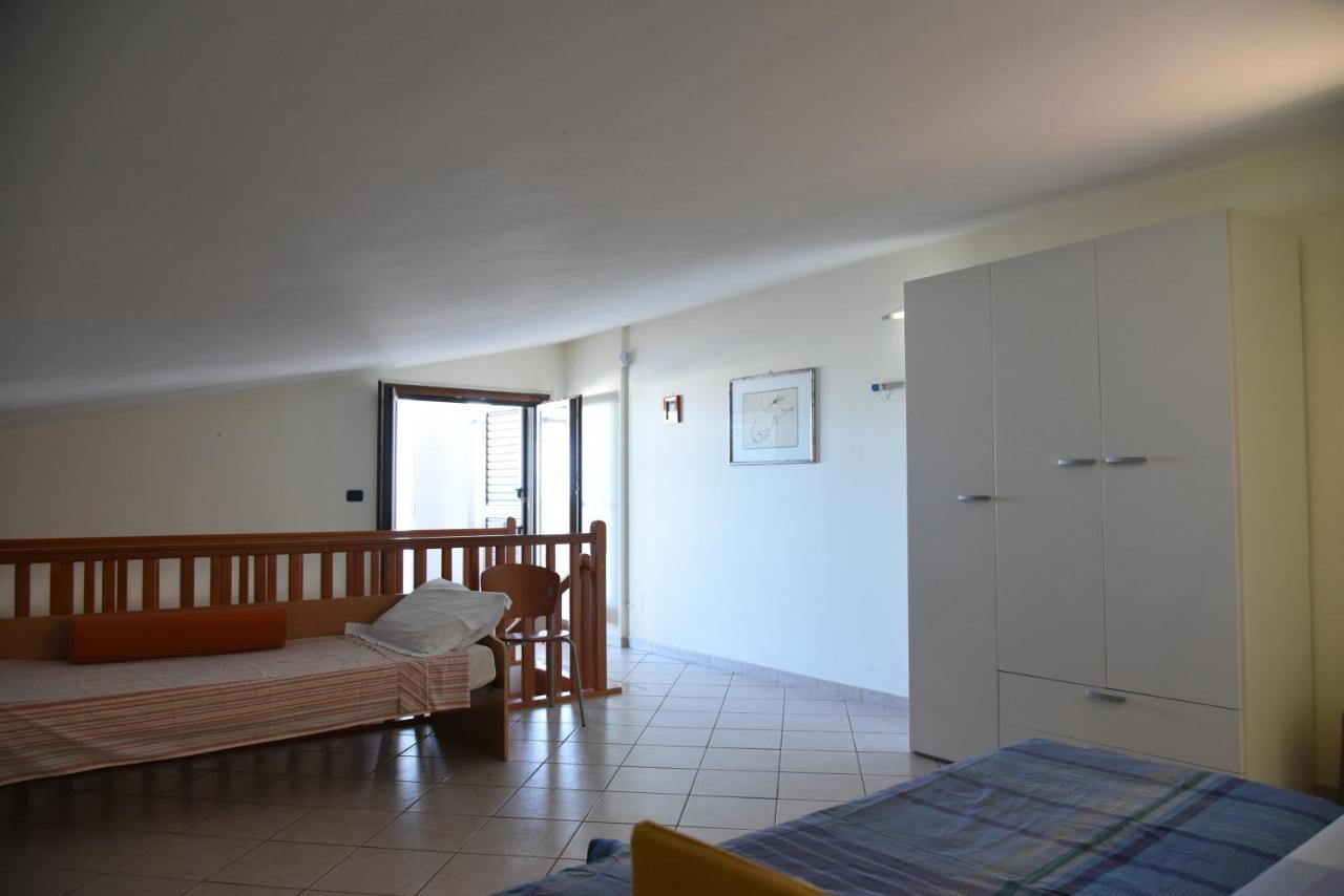 VILLA MAMITAS - Terrazza panoramica - box privato - servizio spiaggia Siponto Esterno foto